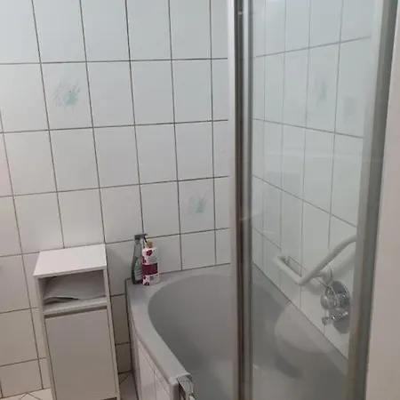 Gemuetliche 3-zimmer-wohnung Mit Tg-stellplatz - Top-lage In Apartment